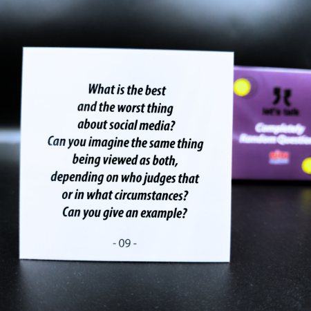 Karty Konwersacyjne - Let's talk mini - COMPLETELY RANDOM QUESTIONS