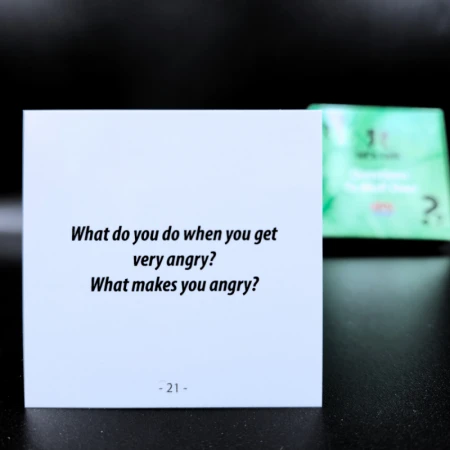 Karty Konwersacyjne - Let's talk mini - QUESTIONS TO MULL OVER